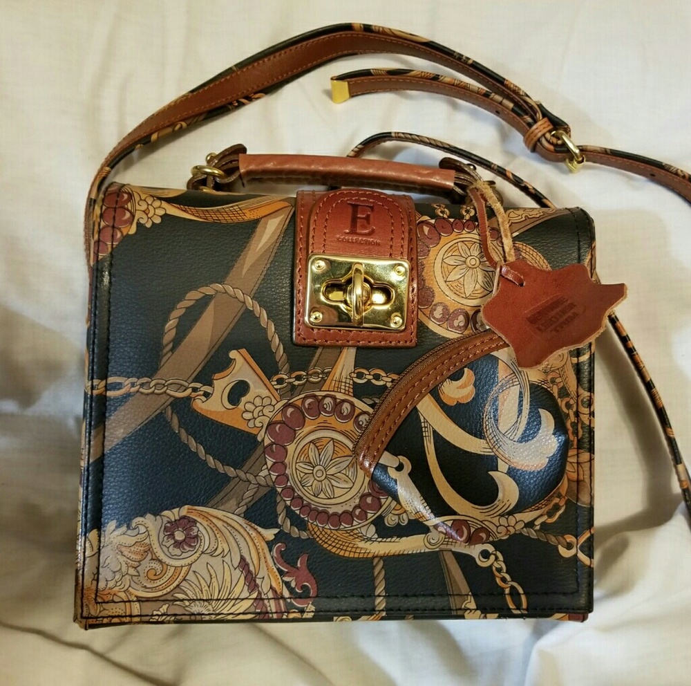 E Collection vintage boxy purse